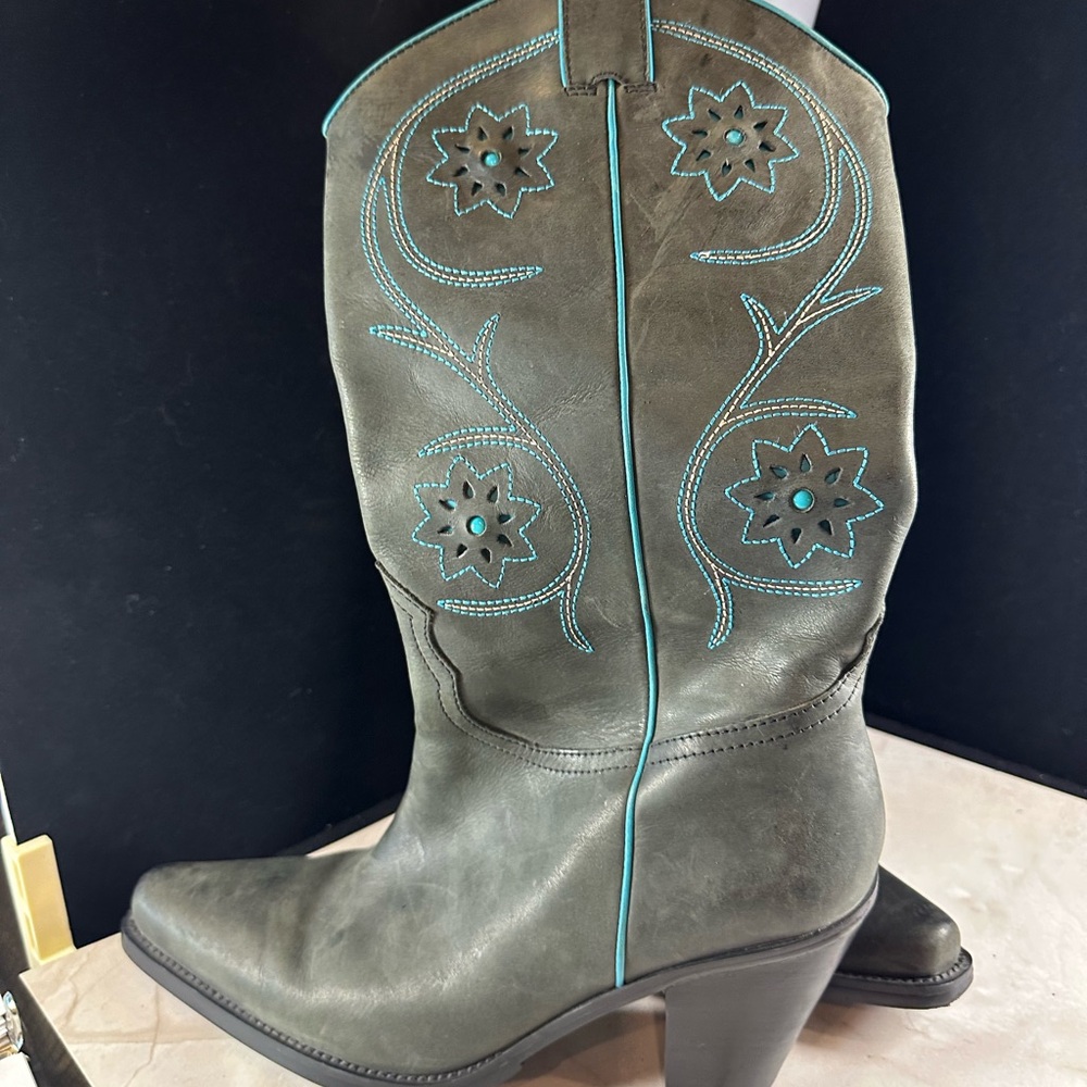 Franco Sarto Gray and Blue Heeled Boots - Picture 4 of 10